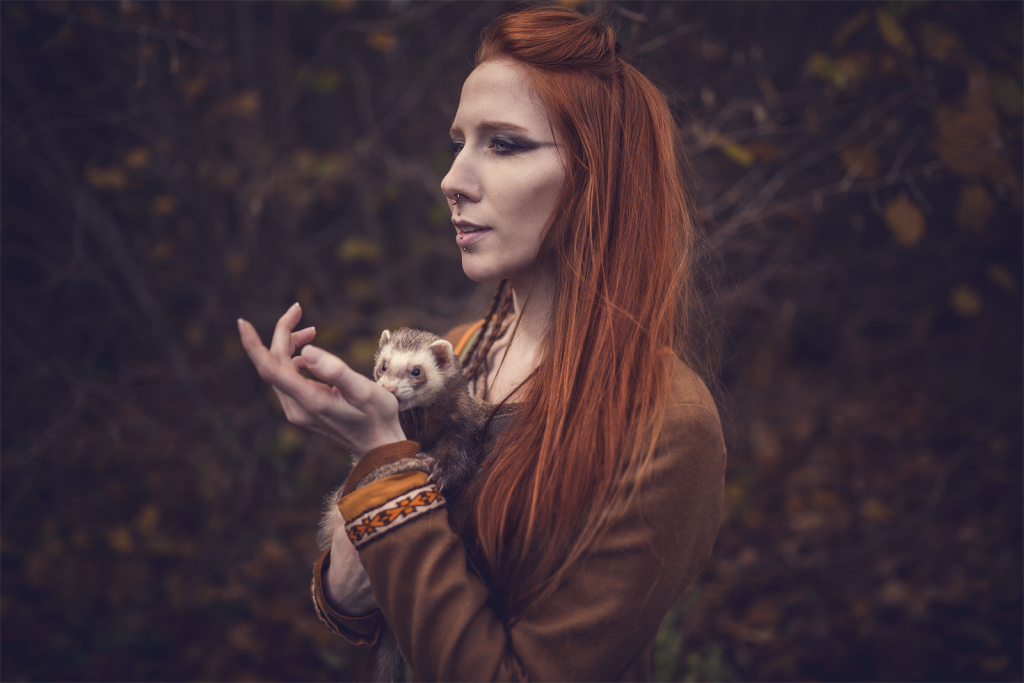 viking female costume